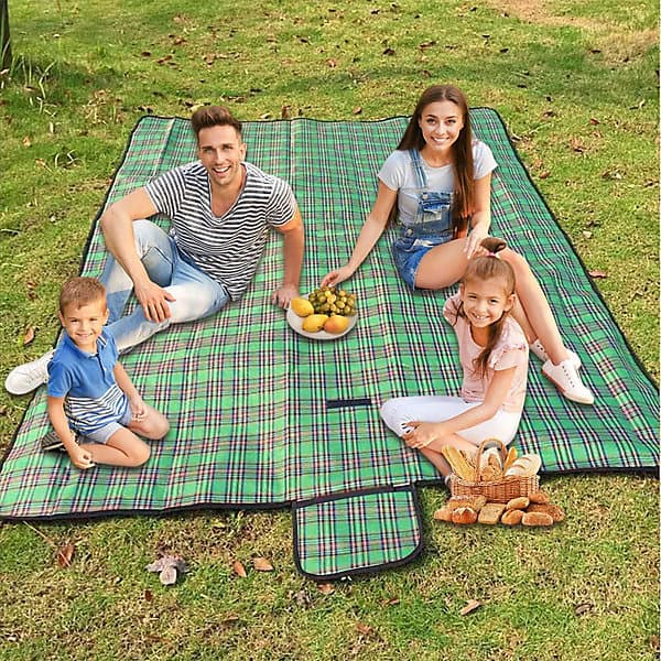 Armo Extra Large Tartan Picnic Blanket 200x200cm